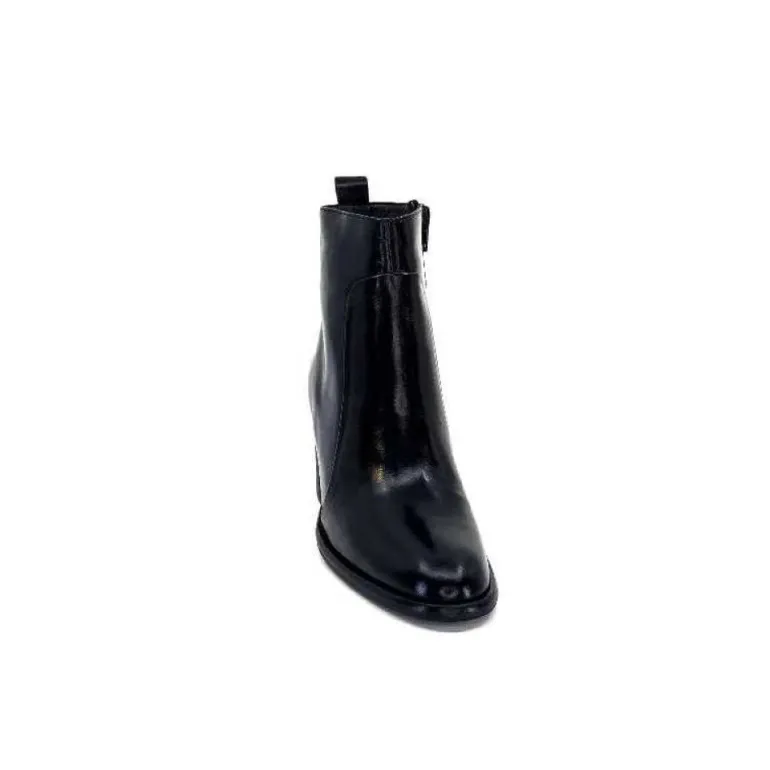 Ivoire 8233 Cuir Noir
